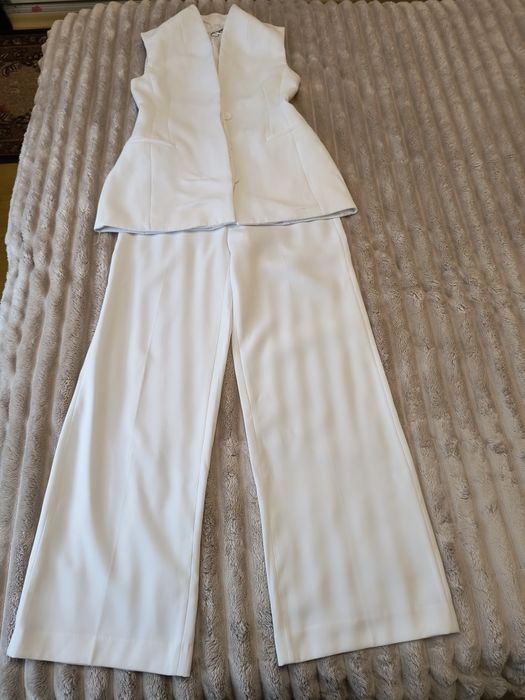 Костюм на ZARA размер С