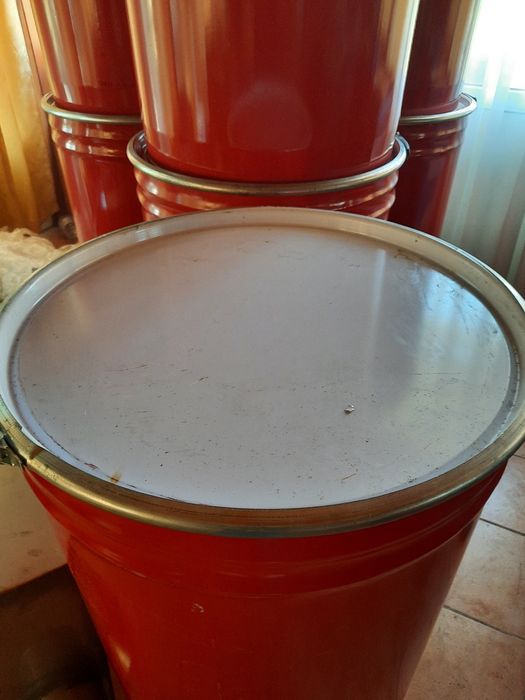 Vand butoaie de 260l