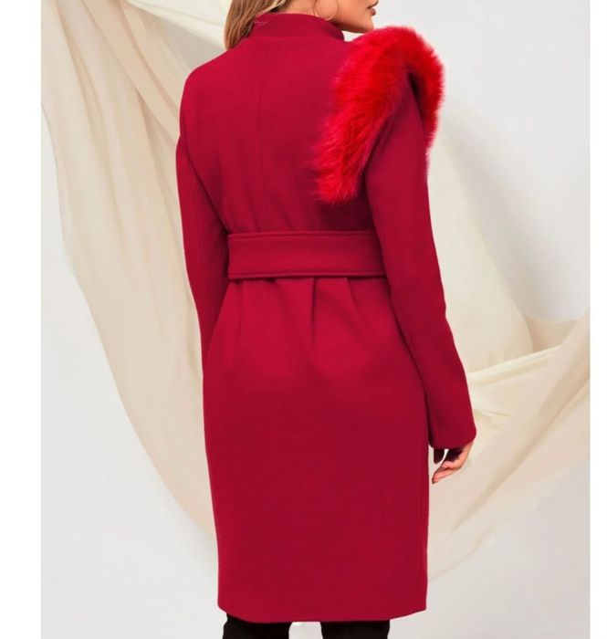 Palton rosu cu blanita detasabila 40