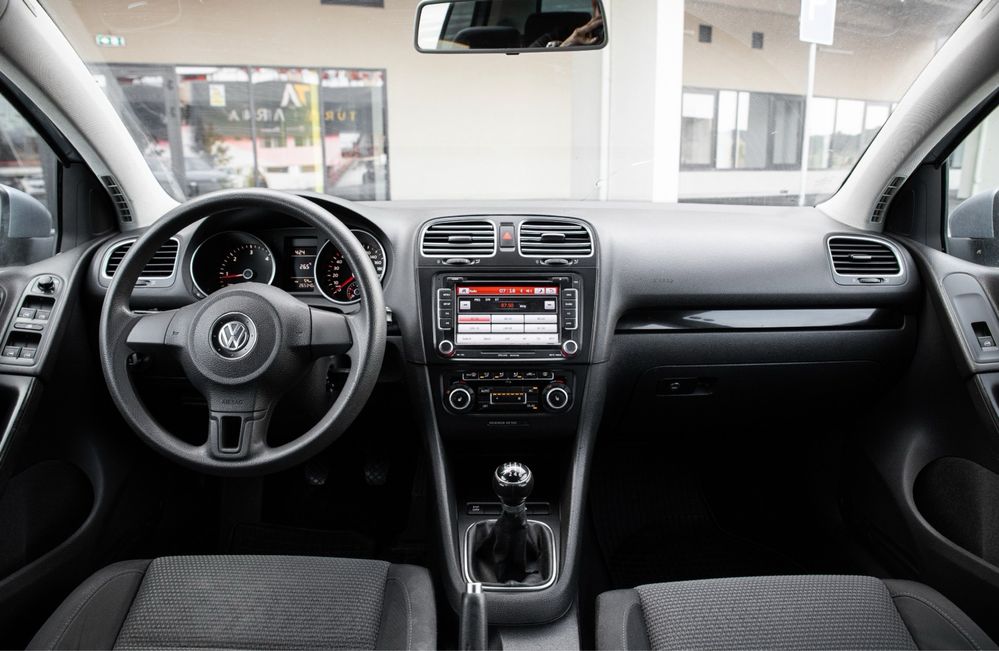 Volkswagen Golf 6 (VI) 4motion 2010 4x4 2.0 tdi 140 cp
