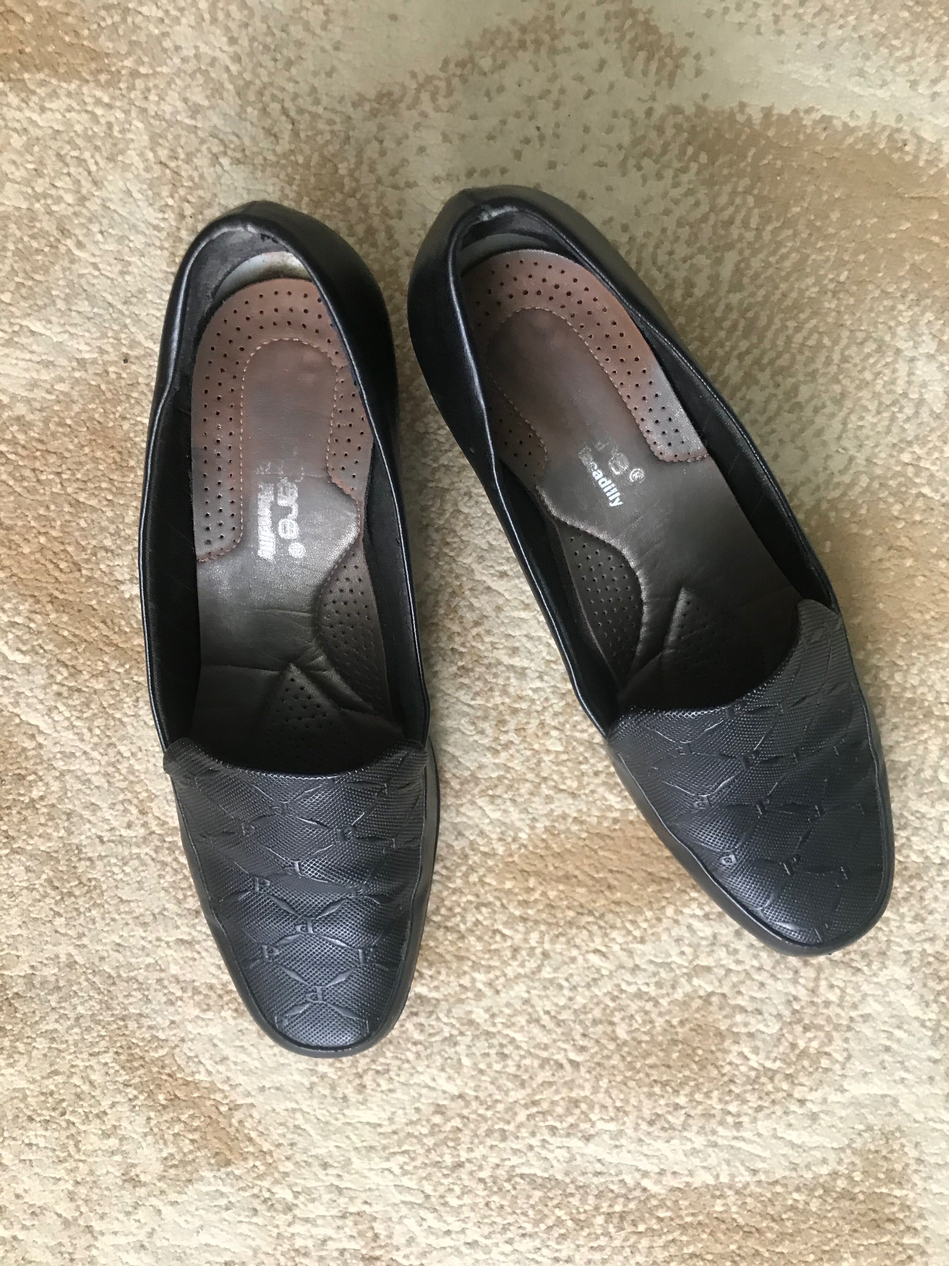 Pantofi negri piele marimea 38