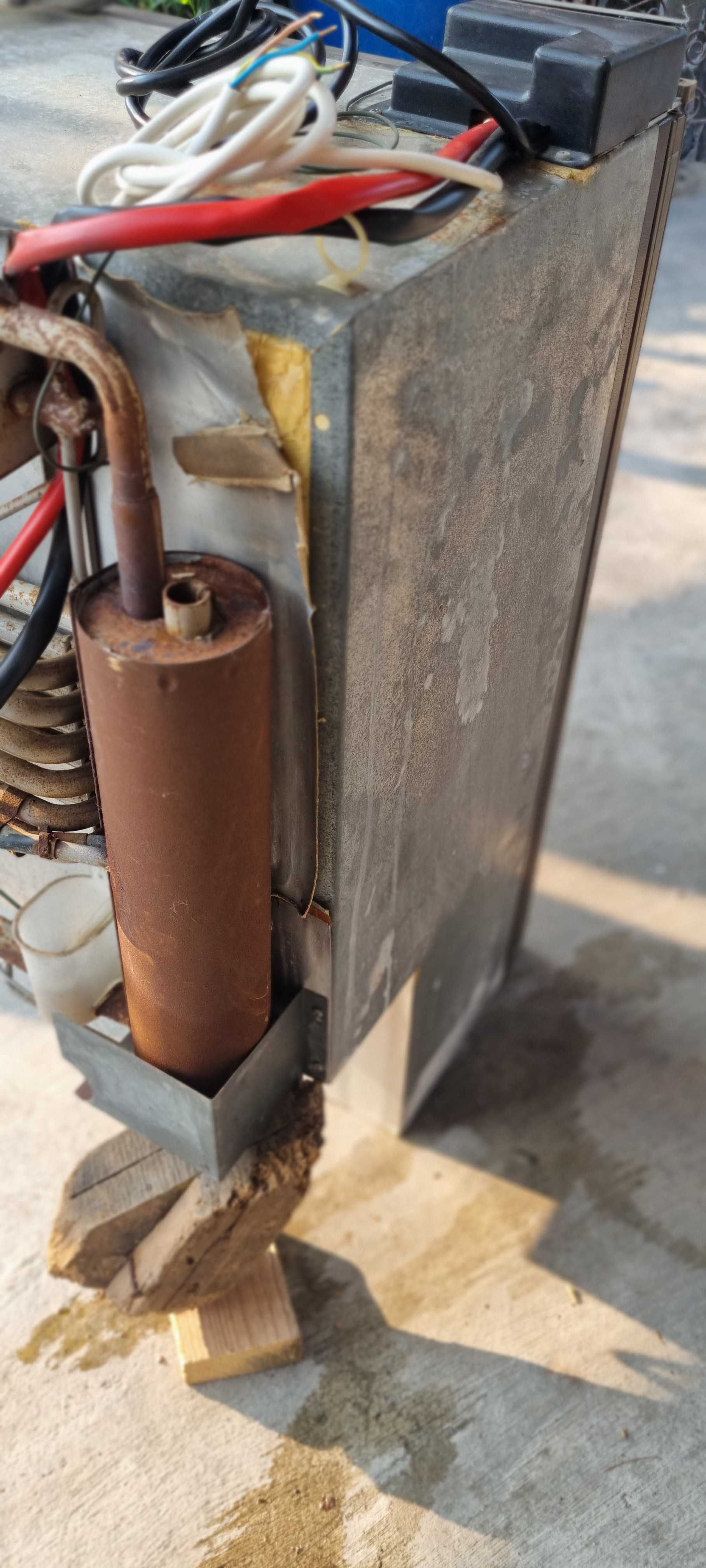 Хладилник на газ,12V,220V+Мивка с газови котлони