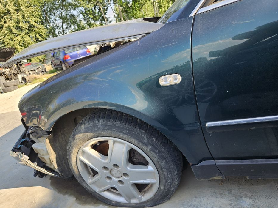 Aripa Stanga Passat B5.5 Verde