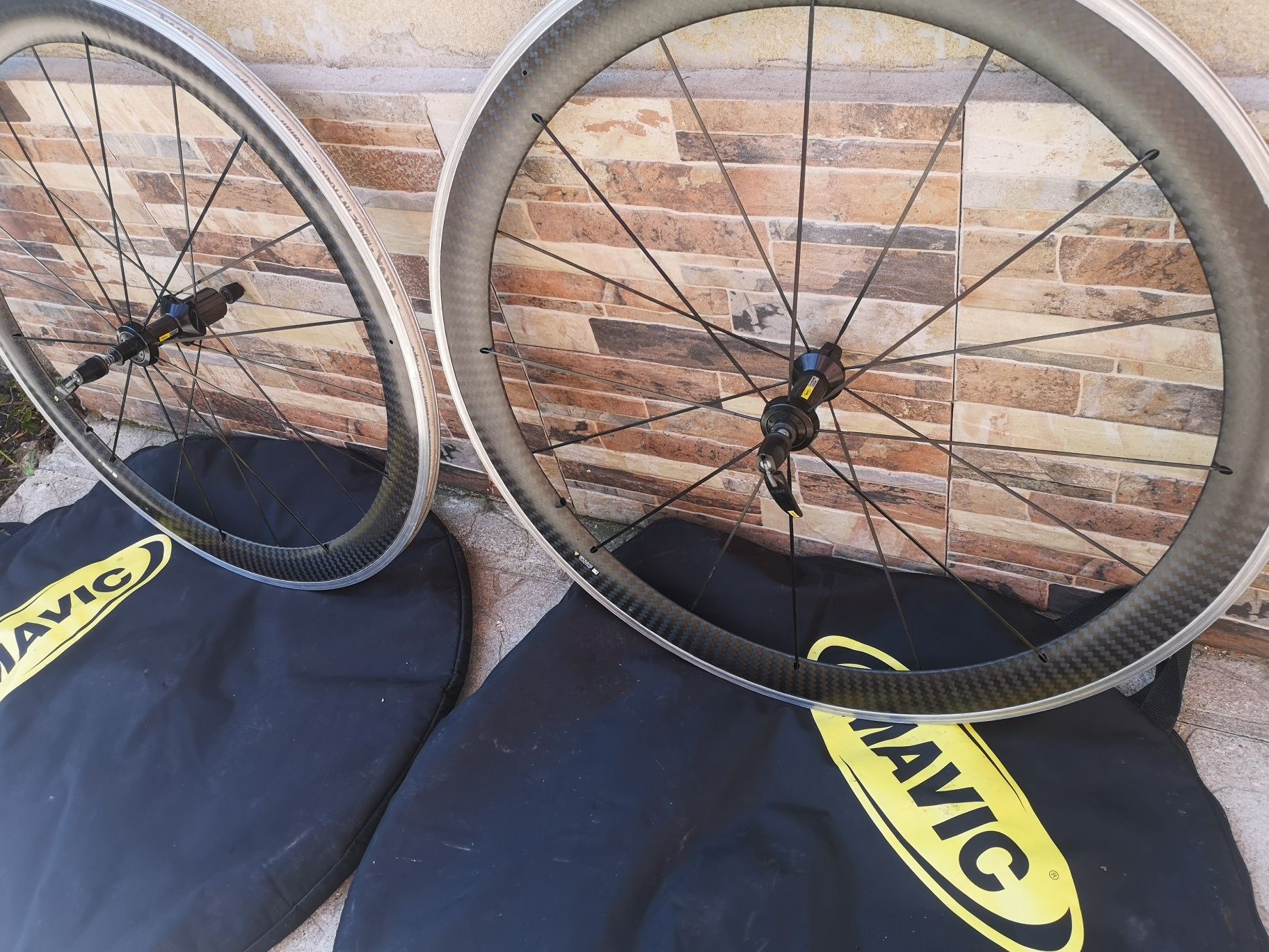 Шосейни Капли Карбонови Mavic SL 16mm Cosmo Pro Carbon Shimano 24 спиц