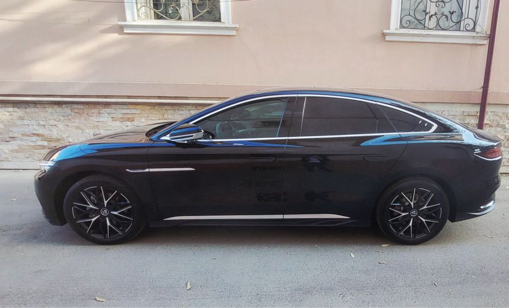 BYD Han 2024/25 рестайл