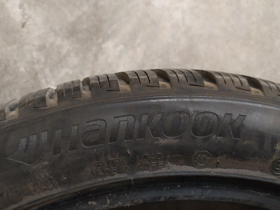 Зимни гуми DOT 32/2023  Hankook Winter icept evo3 235/45 r19