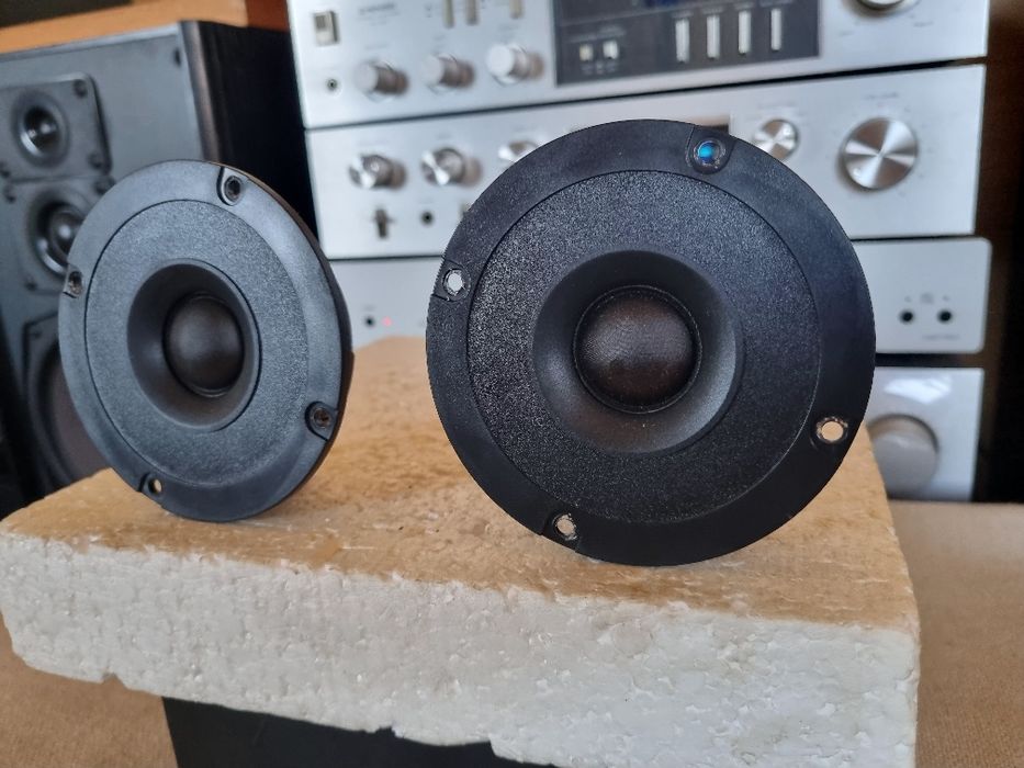 Set Tweetere Kirksaeter (Peerless). 8 ohms,70 watts,10 cm. Impecabile.