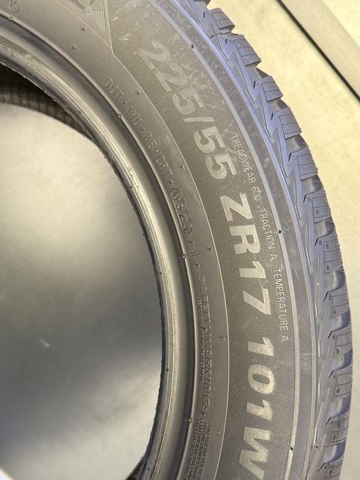 Kumho solus 4s Ha32 R17