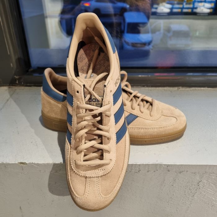 Adidas Spezial piele intoarsa