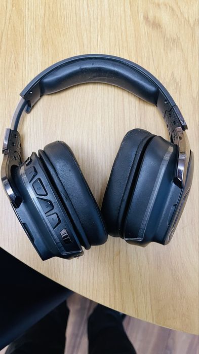 Слушалки logitech G935