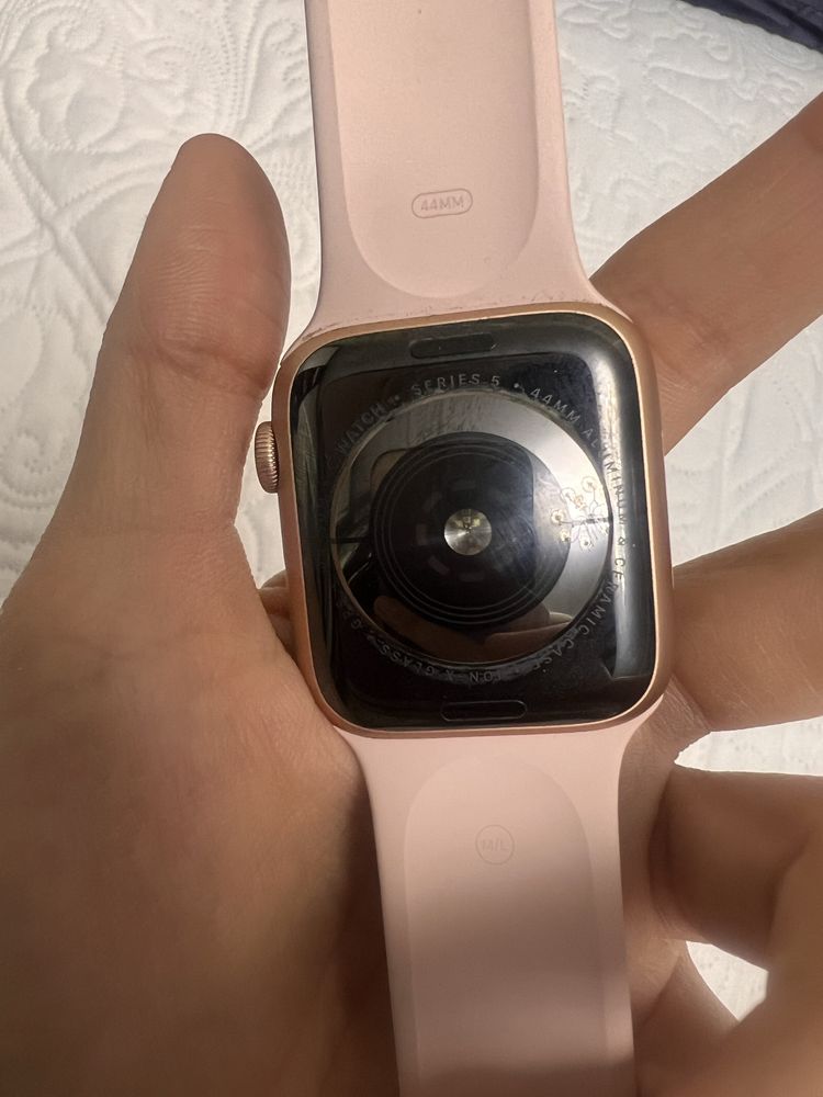 Iphone 11 64 gb, apple watch 5 series 44 mm