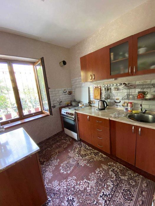 Продается 4 комнатная на 2 этаже 120м2 Дархан  Спецплан  Метро Кирпич