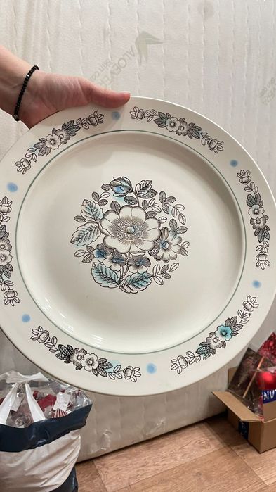Продам тобак.Большое блюдо. 35 см.советский фарфор.