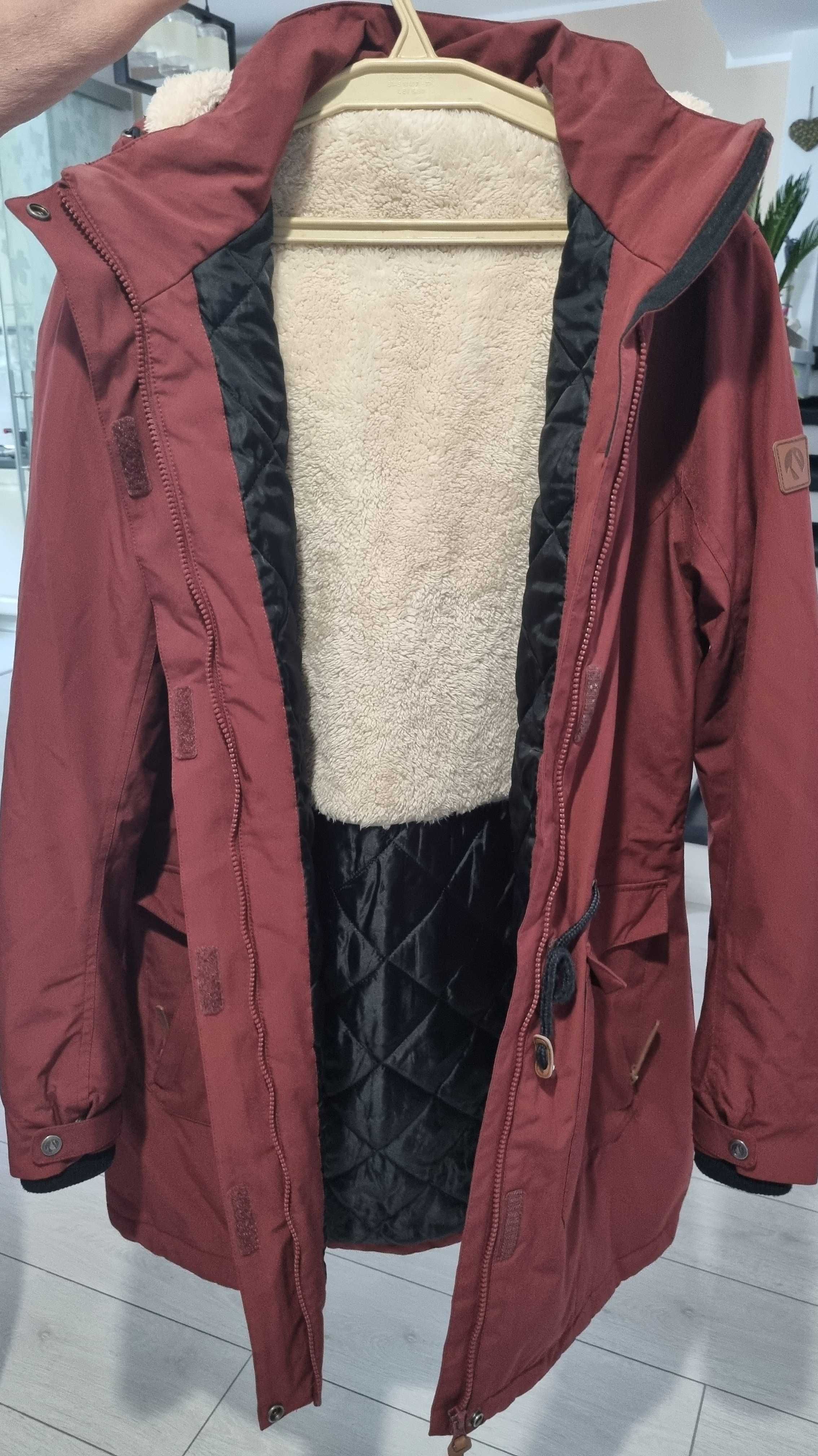 Geaca de iarna/ parka CARRA XL - in stare foarte buna