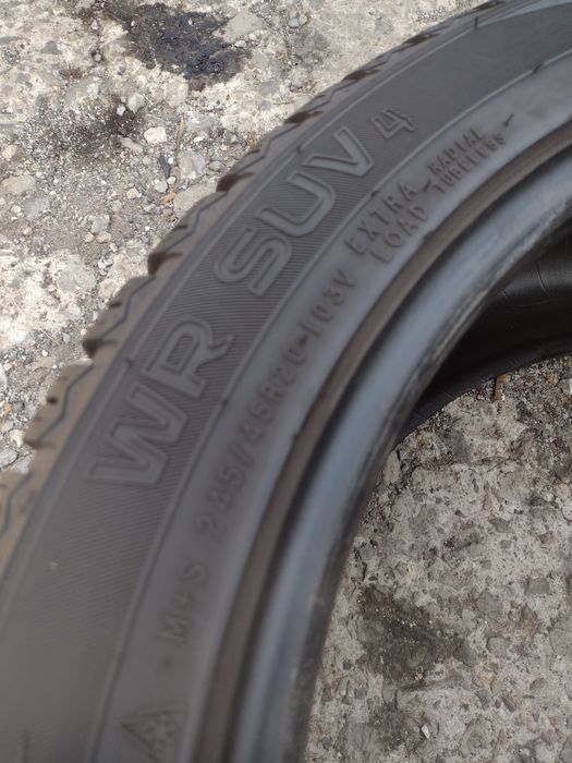 Nokian WRd4 SUV 4бр.245/45/20 дот0119