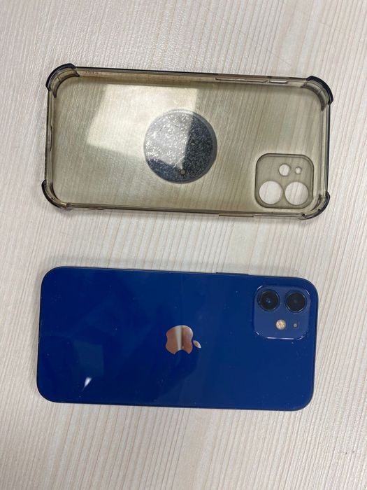 Продам айфон 12 в отличном состояний с документами по цене договоримся