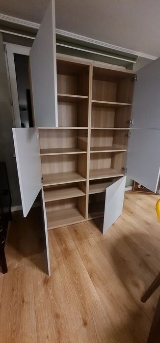 Vând dulap Ikea culoare stejar/gri, 120x42x193