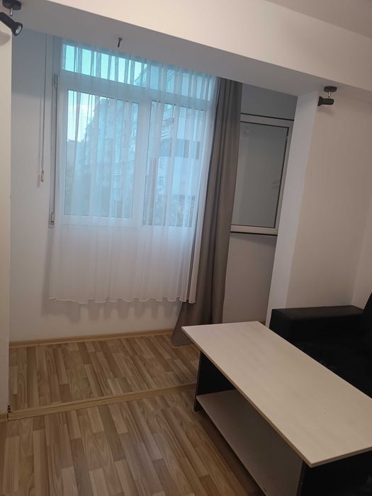 Дава се под наем Едностаен апартамент в Шумен, Център - 41 кв.м за 229.5 € - Снимка #2