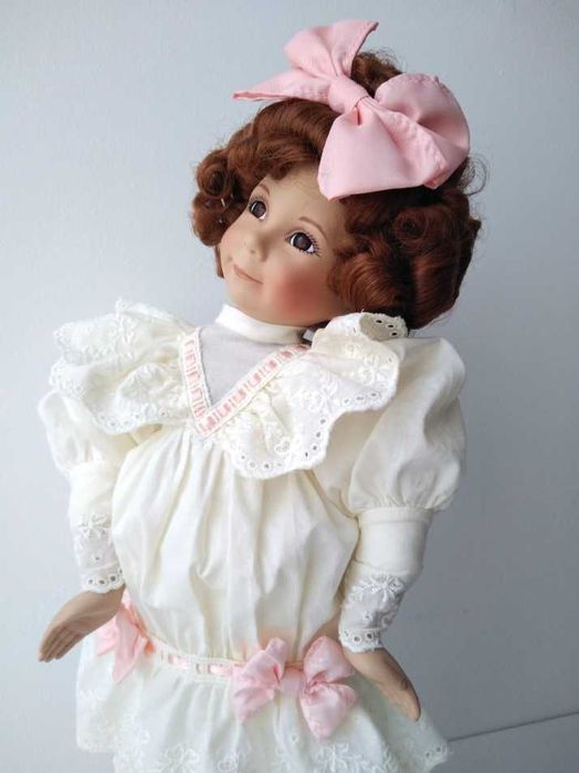 Papusa de portelan Dianna Effner - The Good Little Girl with a Curl