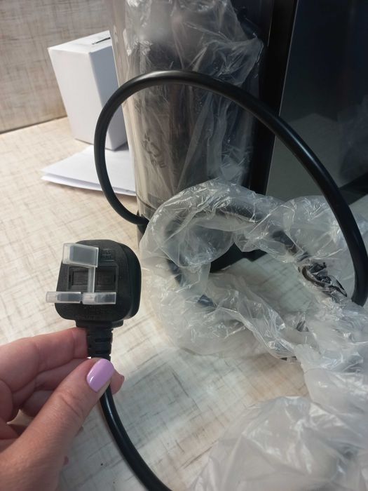 Кафемашина KOTLIE 5в1 (работи с различри капсули) от Англия.