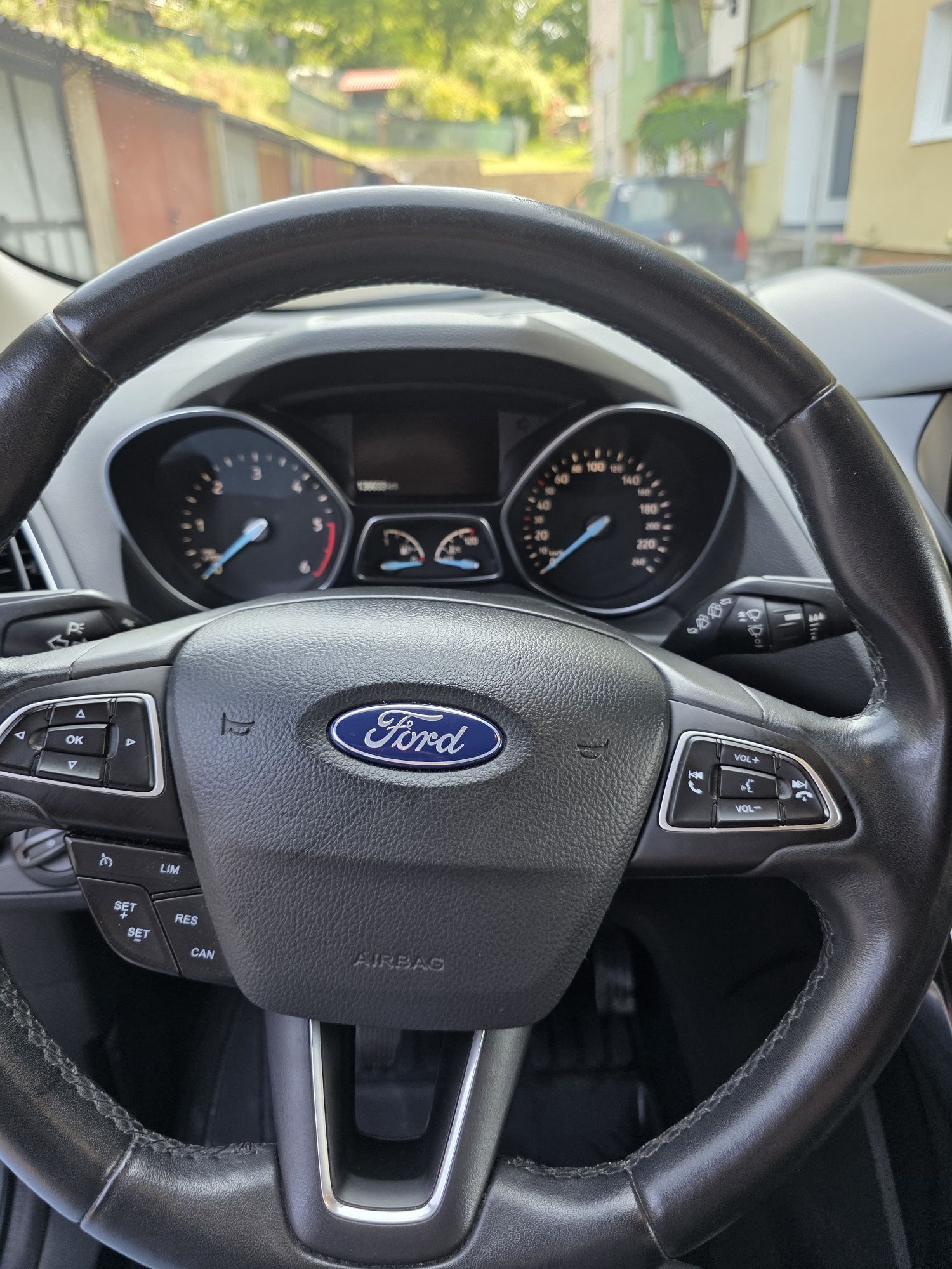 Vand Ford Kuga Titanium
