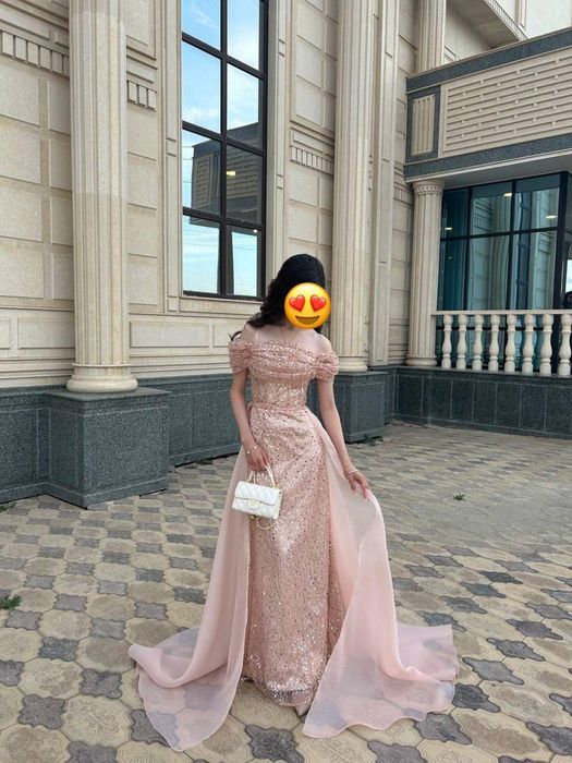 вечернее платье со шлейфом