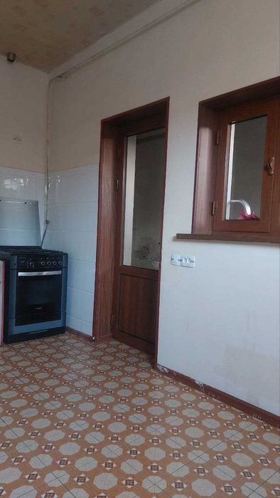 Срочно сдается домик 2 этажа,3 комнаты,недалеко от рынка Кадышева.