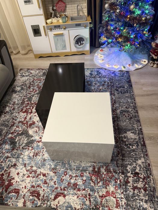 Холна маса от два слети модула