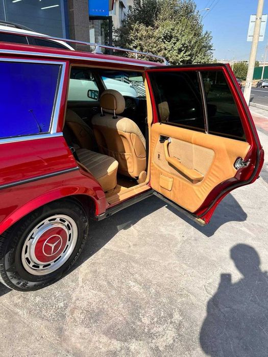 Mercedes-Benz W123 TE