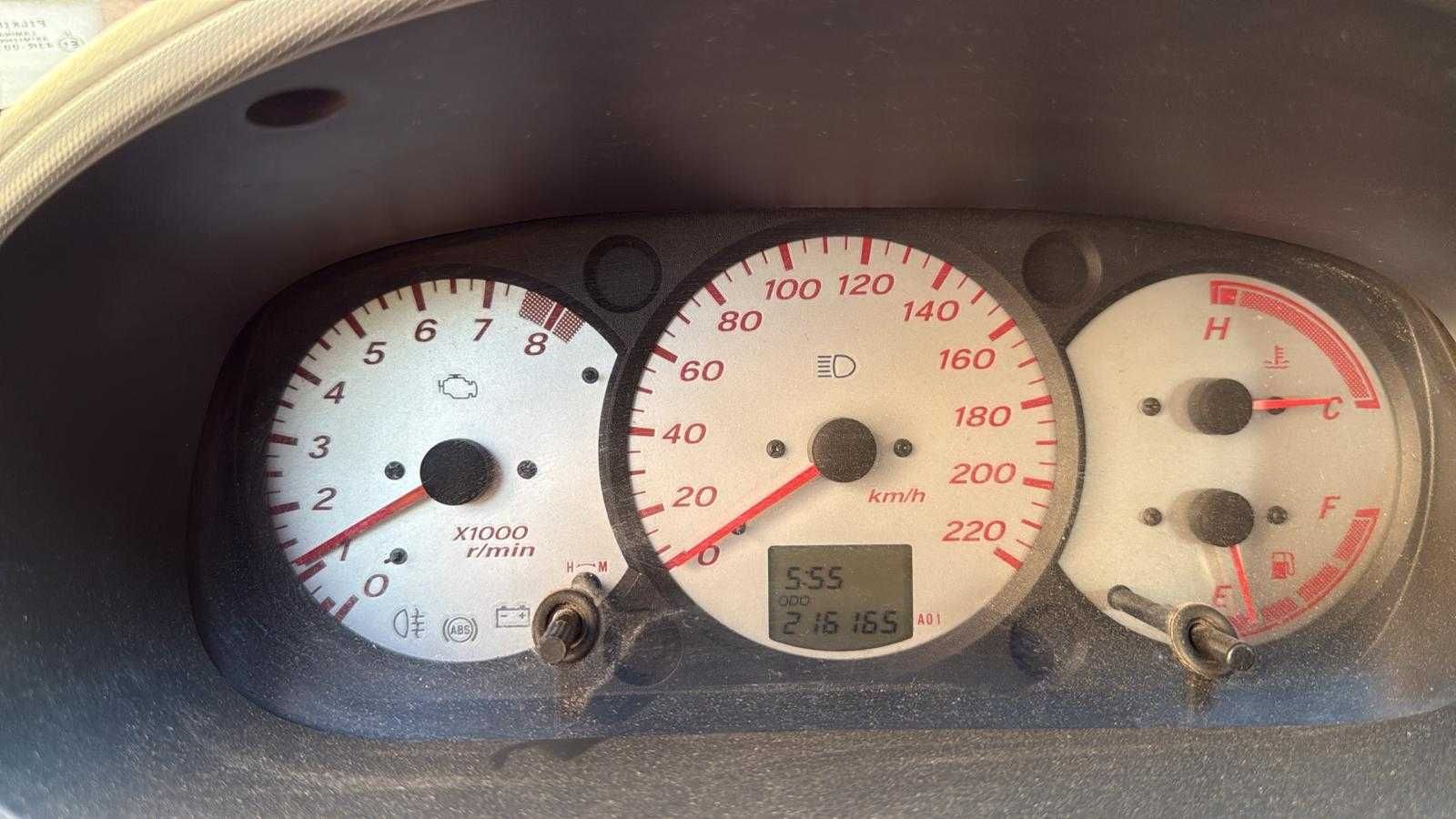 Vând Daihatsu Sirion