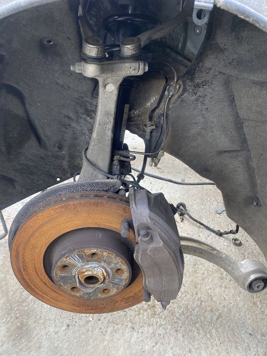 Fuzetă dreapta față Audi A4 B9 2.0 tdi