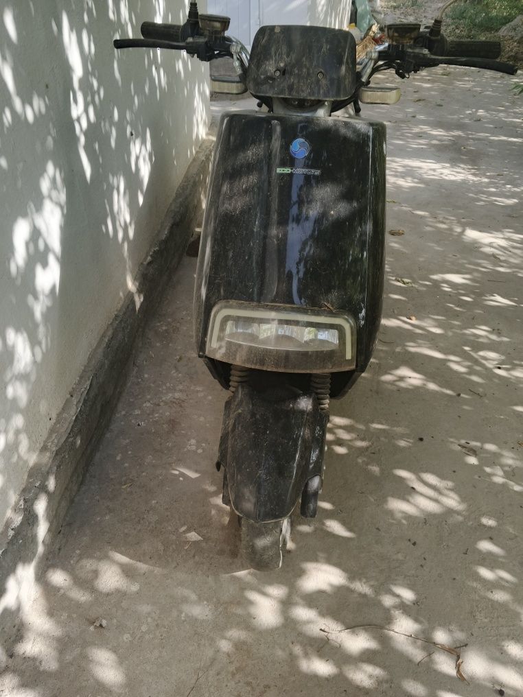 Eco  skuter  aybi  BATAREYKA QOYISH KERAK!!!