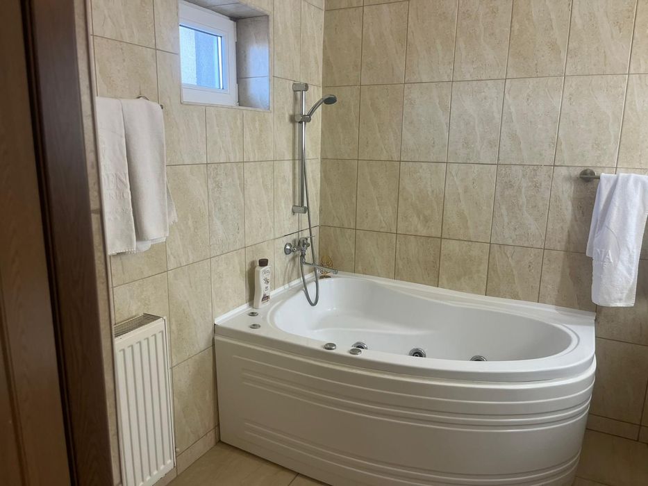 Inchiriez apartament cu o cameră in Turda