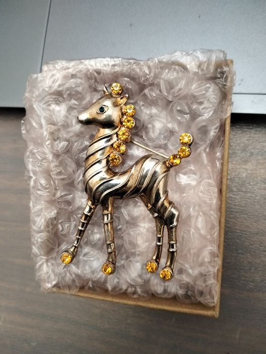 Брошь лошадка винтаж