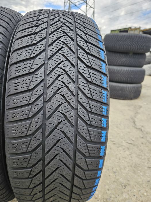 Vând anvelope iarna 205/55/16 205/55r16