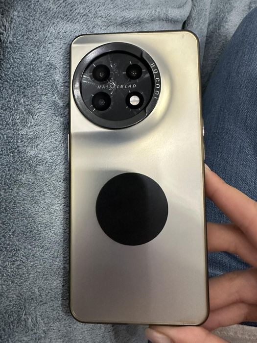 OnePlus 11   16GB/256GB