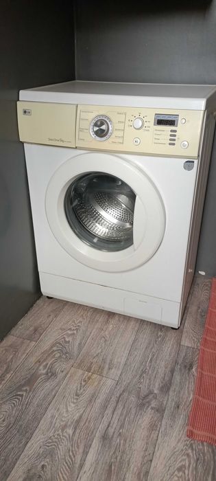 Продам стиральную машину,