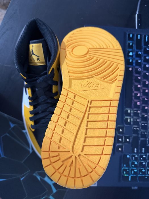 Jordan 1 High OG, Taxi, 43