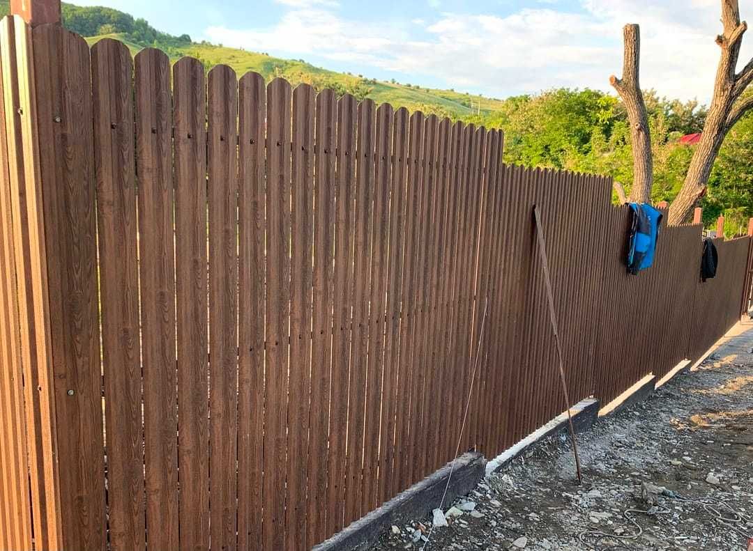 Garduri si porti stil jaluzea, sipca metalica, tabla cutata