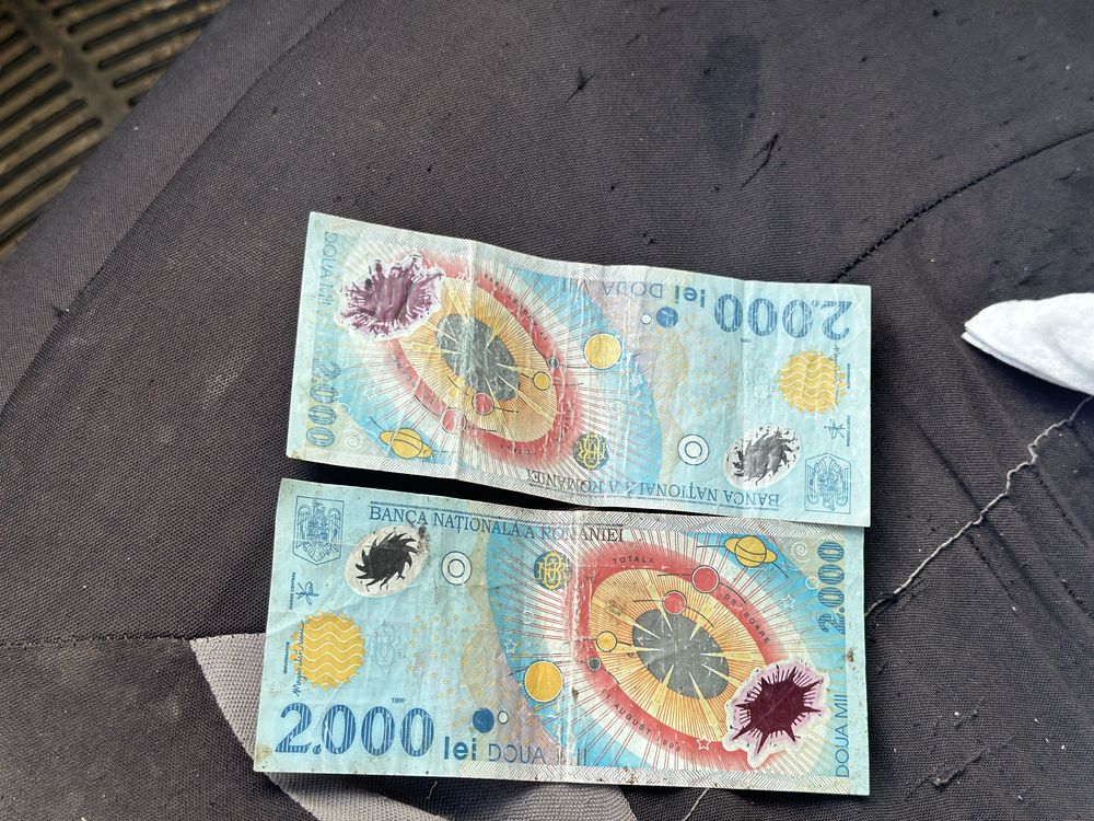 Vând bag note vechi cu eclipsă