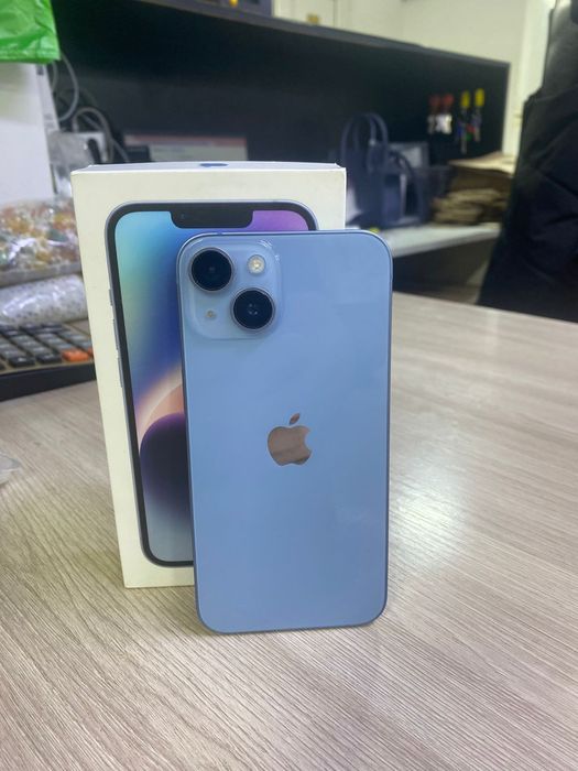 iPhone 14 128г продам в идеальном состоянии в ремонте не был не скрыва