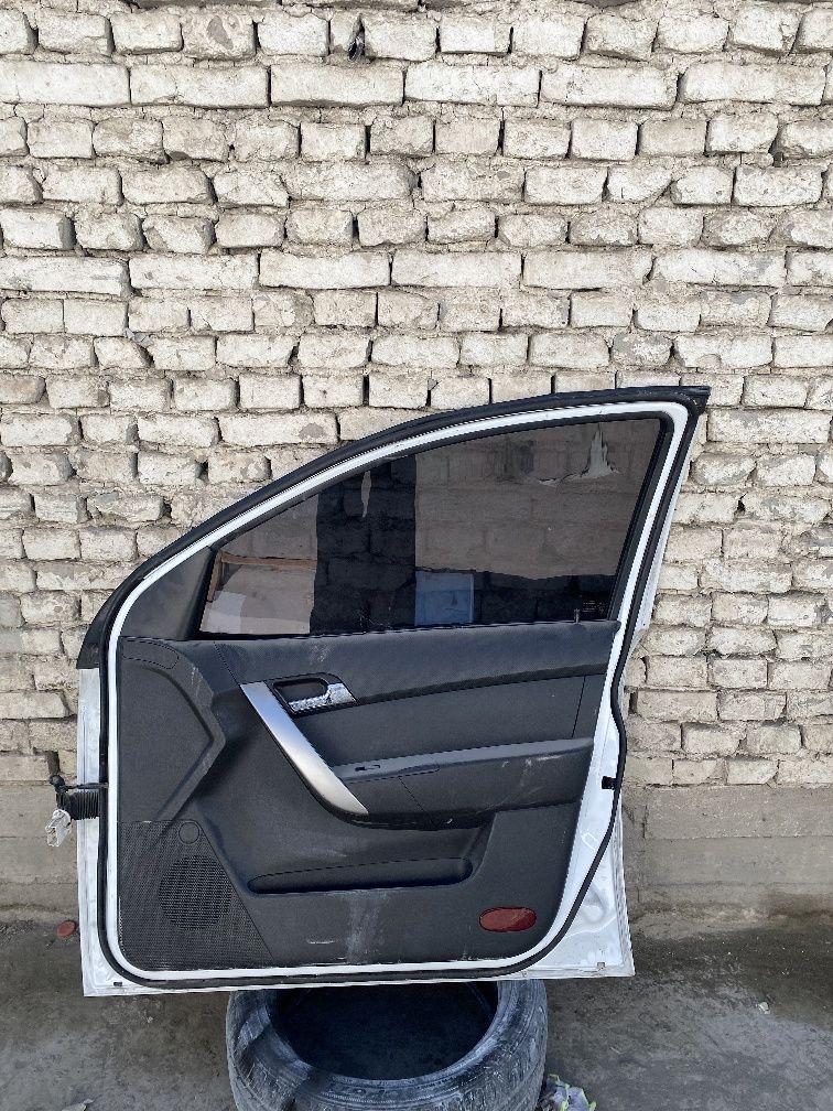 Nexia 3 eshiklar