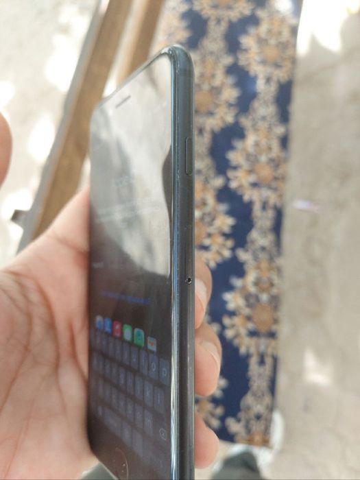 Iphone 7 32/77 sotiladi