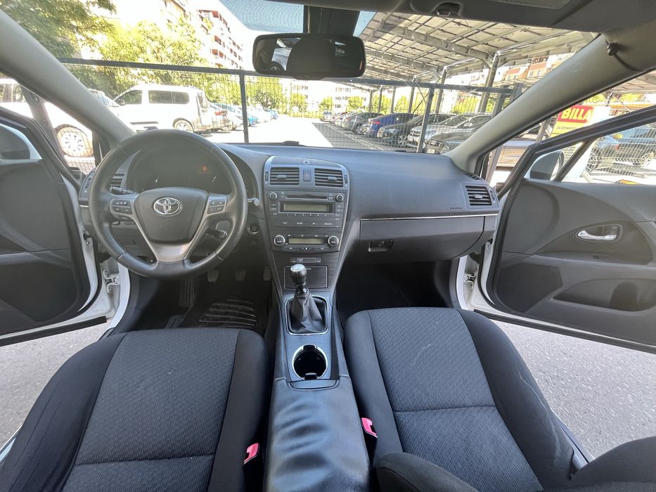 Toyota Avensis 2.2 D-4D, 2010 г. комби
