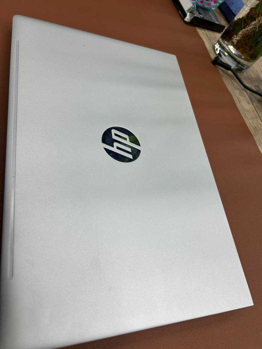 HP elitebook sotiladi