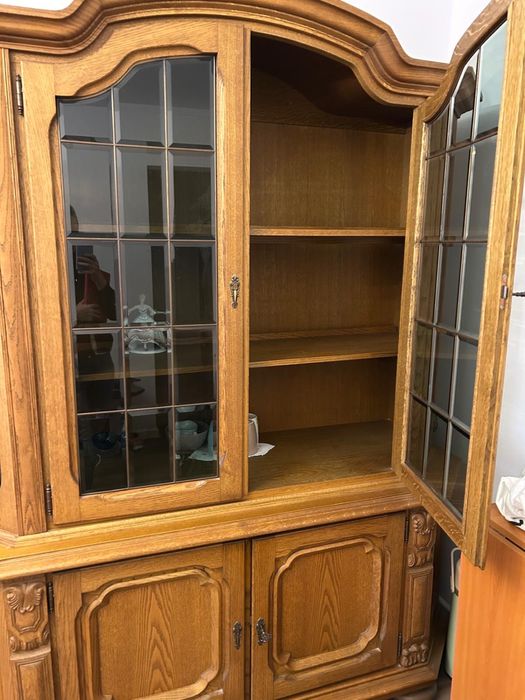 Dulap vitrina din lemn stejar