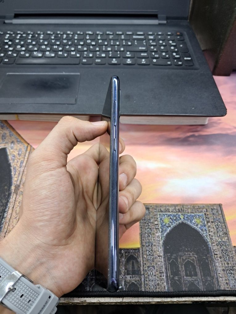 Samsung a51 4/64 gb