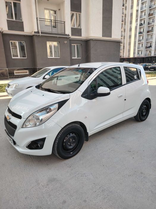 SPARK SOTILADI Avtomat  Yili 2014