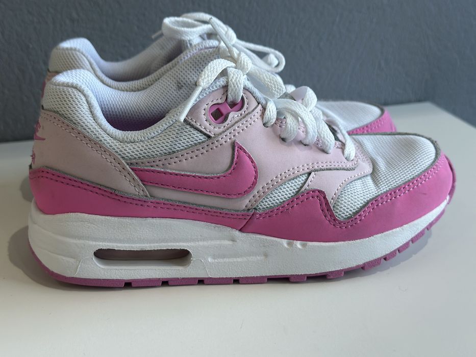 Air Max fete roz, marimea 33