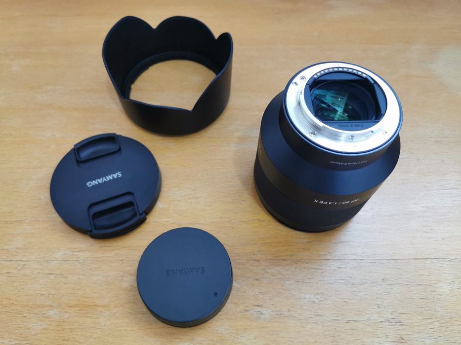 Продавам Samyang 50 mm  f/1.4  II  Fe